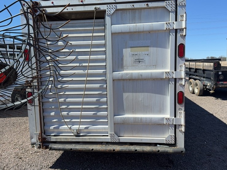 1989-wilson-livestock-trailer-image-8