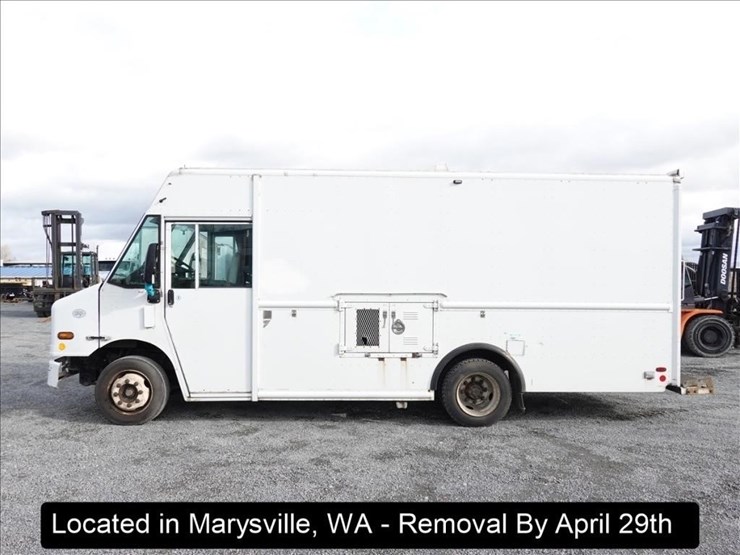 2008-freightliner-mt45-image-4