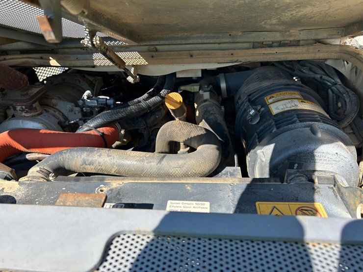 2013-takeuchi-tl12-image-15