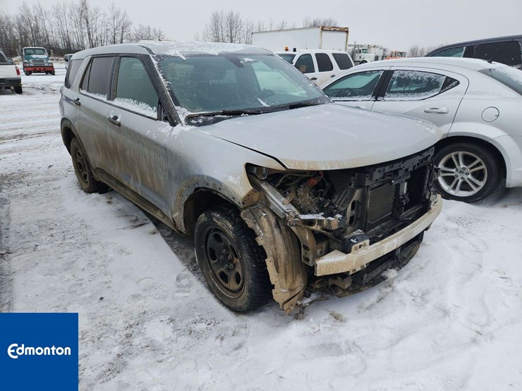 2020-ford-explorer-image-4