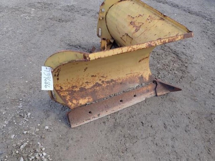 4-ft-v-plow-045352-image-2