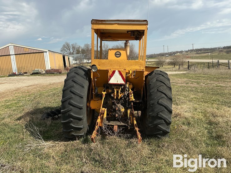 minneapolis-moline-4250-6-2wd-tractor-image-6