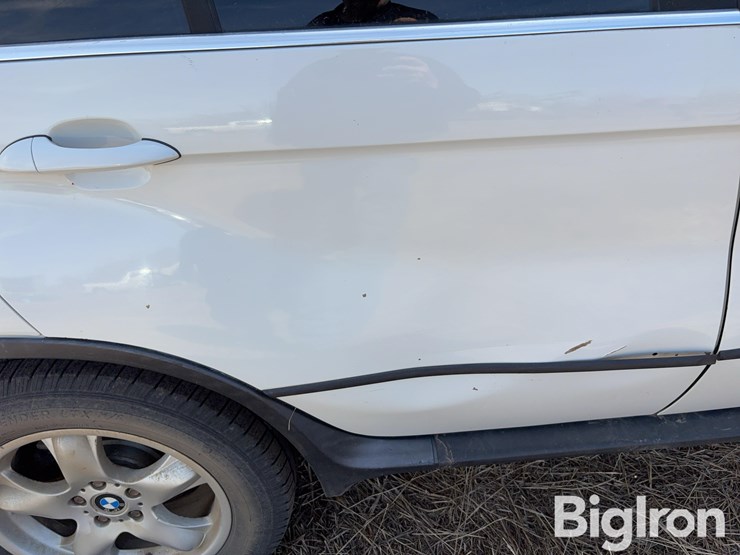 2001-bmw-x5-image-16