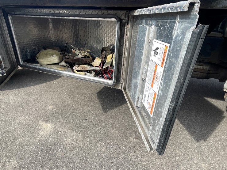 2009-ford-f550-image-51