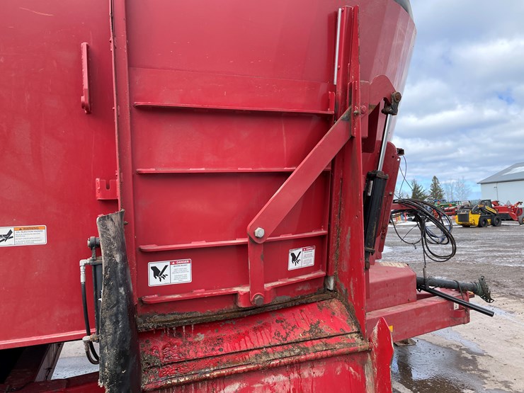 2021-meyer-f815-image-34