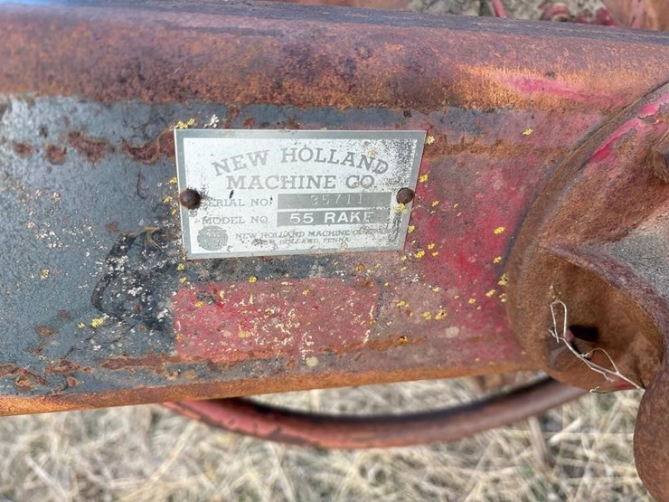 new-holland-roll-bar-rake-image-4