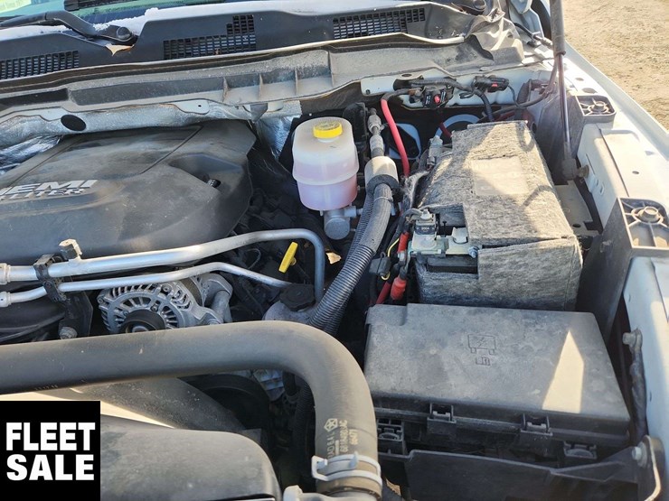 2018-dodge-3500-image-28