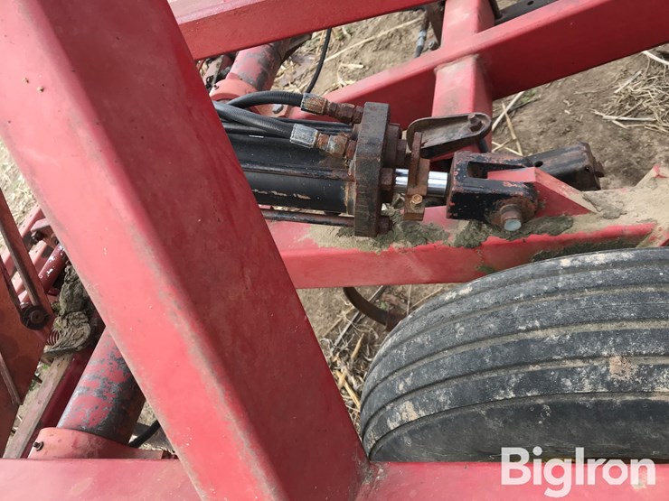 international-4600-image-10