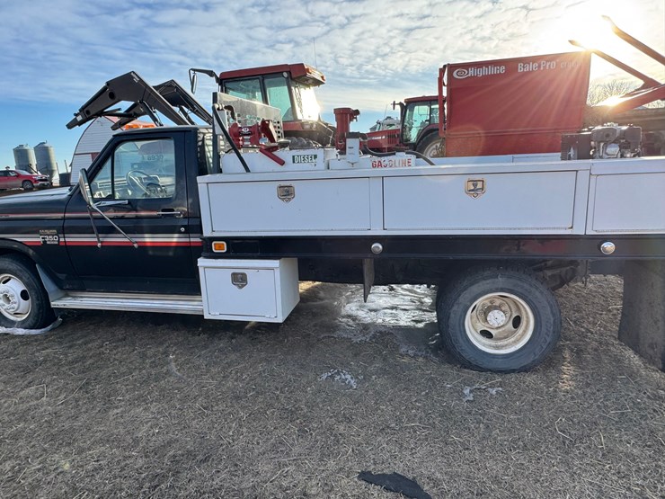 seller-#26.-1985-ford-1-ton-dually,-2wd,-7.2-gas,-4-speed-manual,-2-service-tanks-with-pumps-and-tool-boxes,-128,000-nice-clean-unit,-tires-are-like-new-image-1