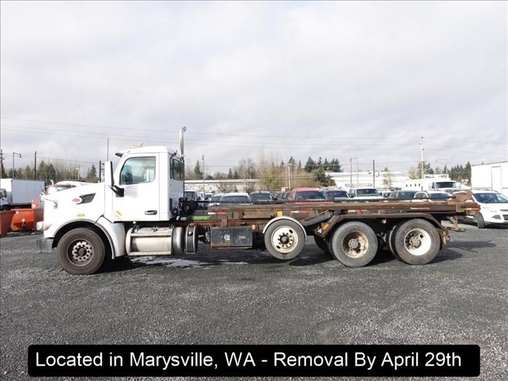 2015-peterbilt-567-image-4