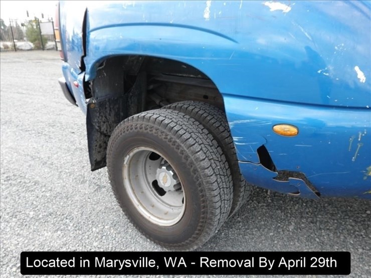 2002-chevrolet-3500-image-23