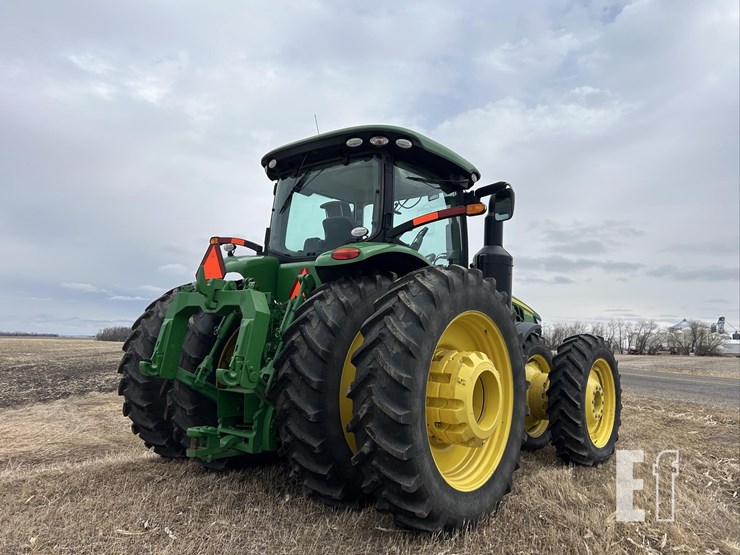 2014-john-deere-8320r-image-5