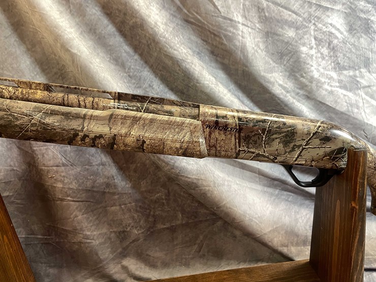 #10090-•-winchester-sx4-,-12-ga.-semi-auto-shotgun,-sn:-pt19453yw11k-image-10