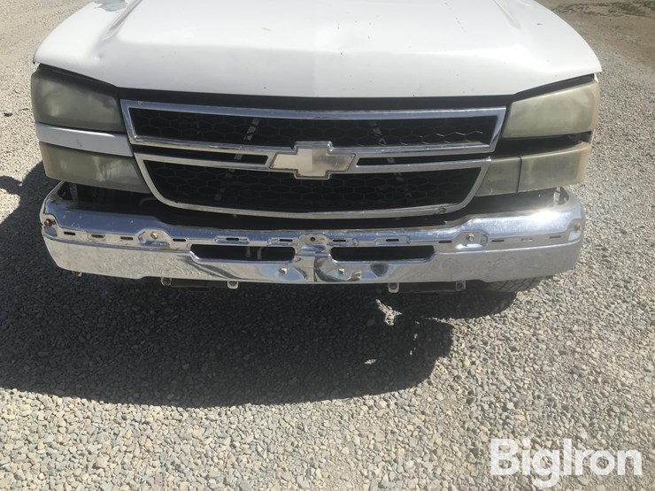 2007-chevrolet-3500-image-12