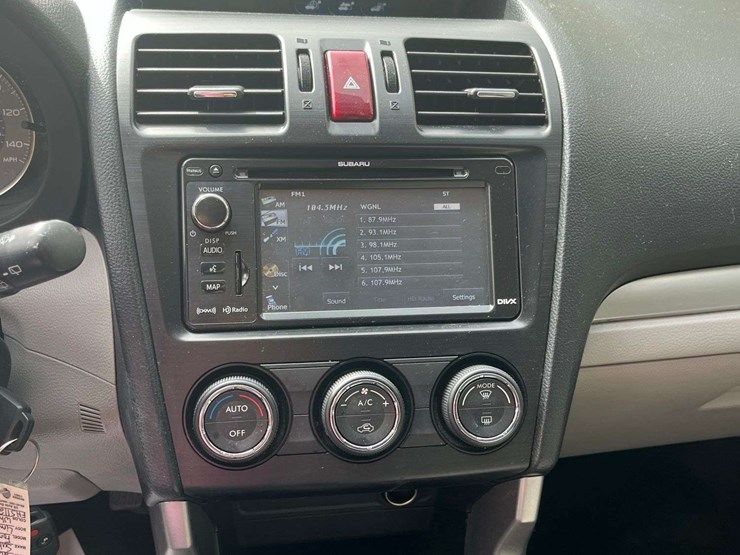 2015-subaru-forester-image-18