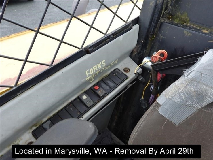 2005-caterpillar-th360b-image-5