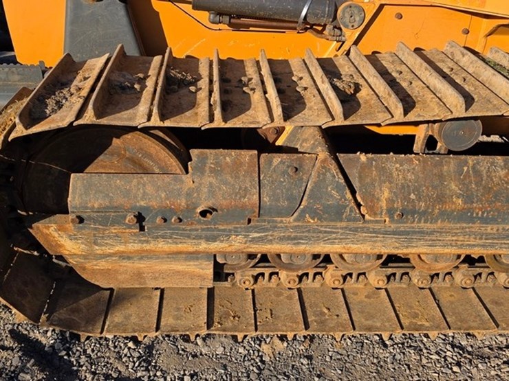 2013-case-850m-image-11