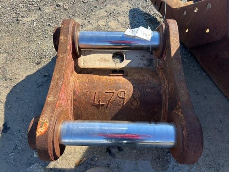 nye-volvo-700-hb5800-hammer-coupler-image-2