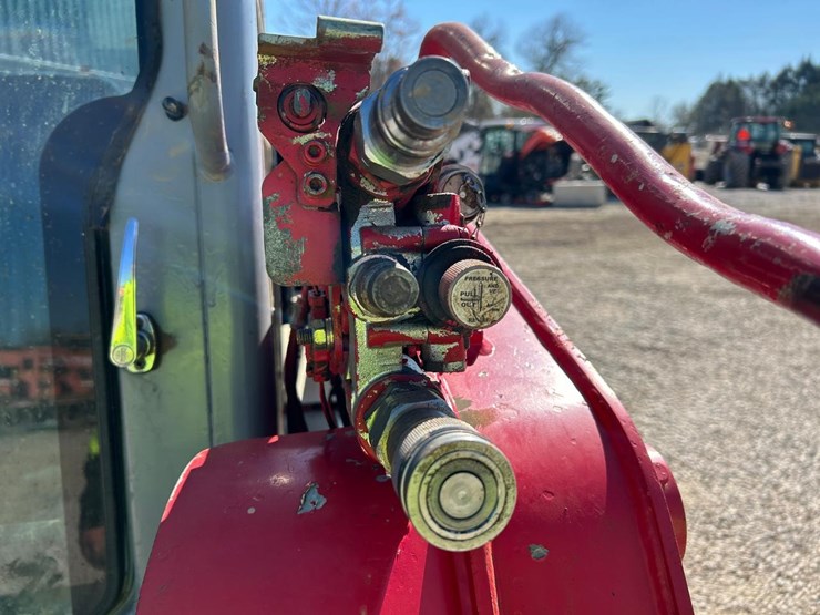 2013-takeuchi-tl12-image-11