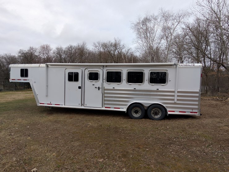 #282-•-2015-featherlite-29'-aluminum-gooseneck-horse-trailer-(wi-title)-(ridgeland,-wi)-image-3
