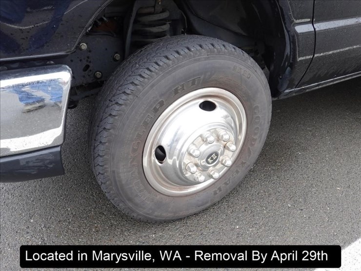 2015-ford-e350-image-13