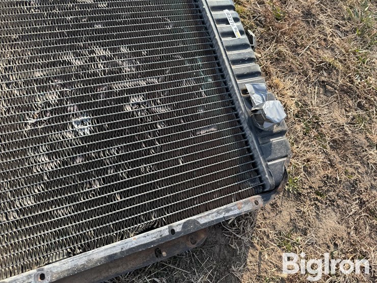 radiator-&-fan-shroud-image-10