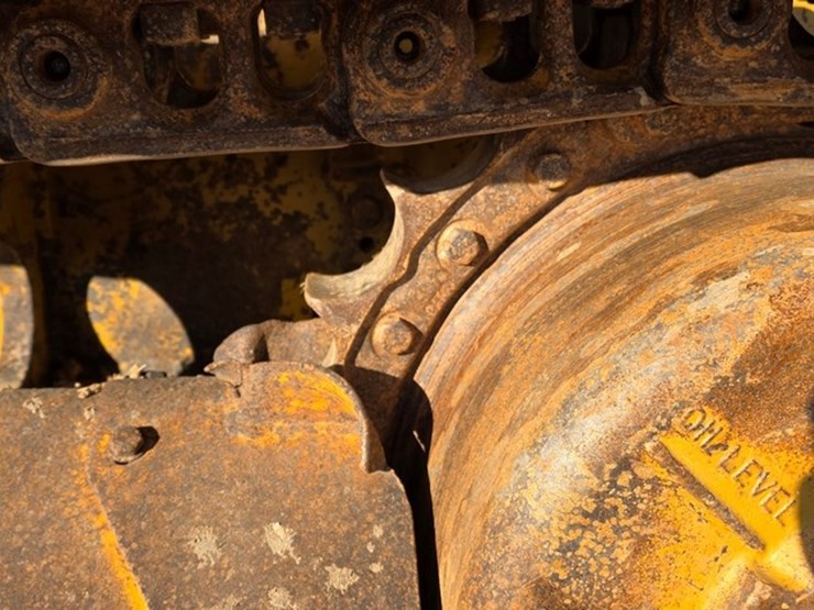 2005-caterpillar-d4g-xl-image-18