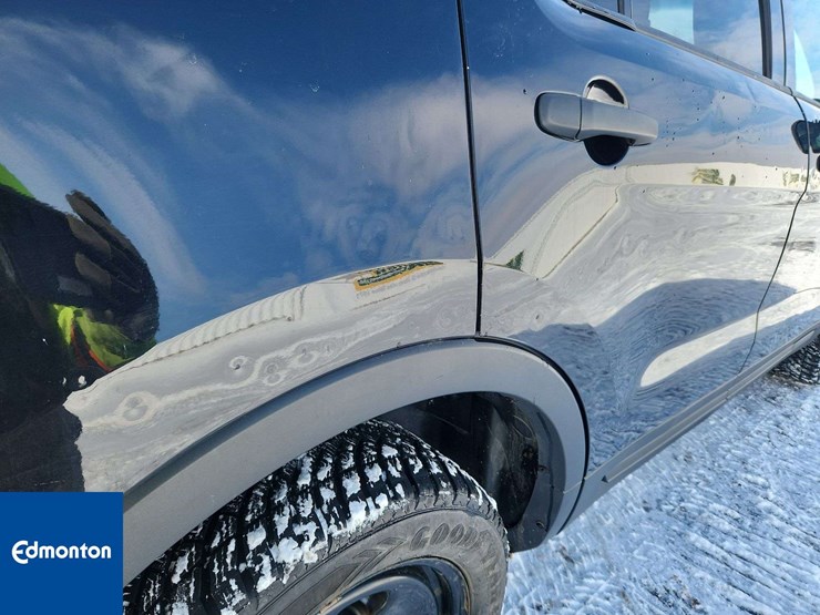 2018-ford-explorer-image-33