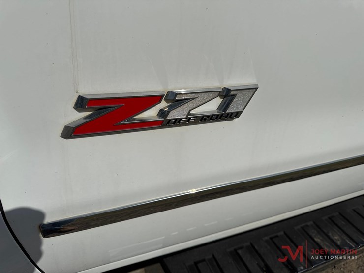 2018-chevrolet-silverado-2500-lt-image-5