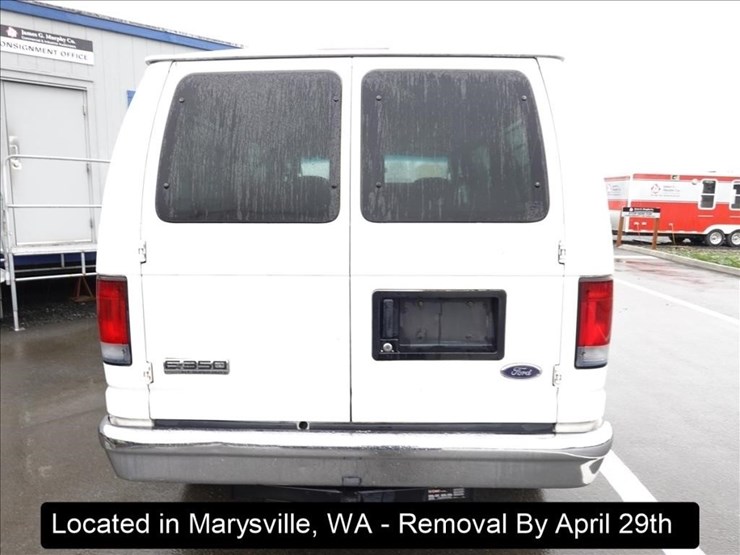 2006-ford-e350-image-21