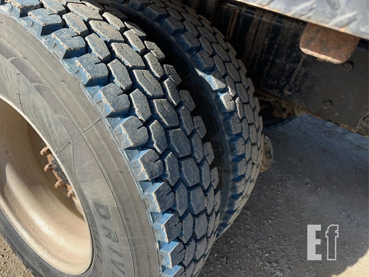 2002-kenworth-t800-image-40