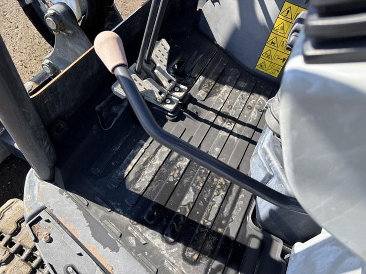 2020-bobcat-e26-image-29