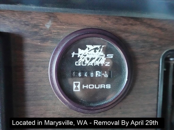 2001-freightliner-fld120-image-21