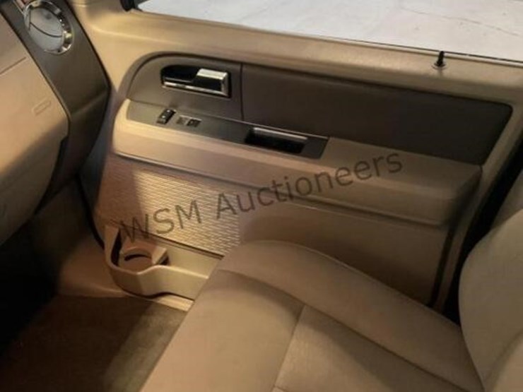 2011-ford-expedition-image-20