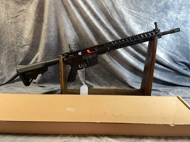 #10064-•-colt-cr6920-epr,-223/5.56-semi-auto-rifle,-sn:-cr099652-image-1