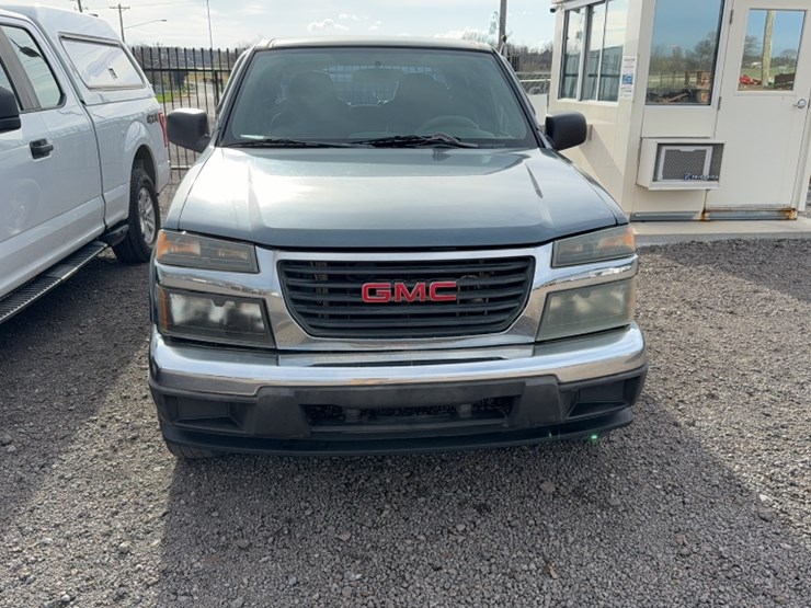 #4018-•-2006-gmc-z71-pickup-truck-image-2