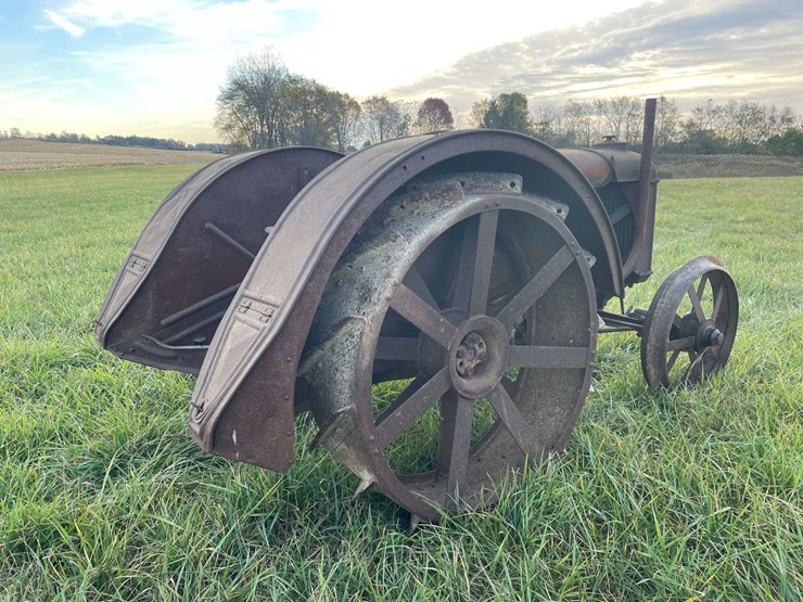 1927-fordson-tractor-image-5