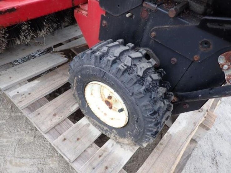 toro-power-broom-36-in.-walk-behind-rotary-broom-3-image-13