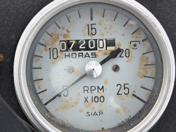 #3049-•-agri-power-9000-tractor-image-17