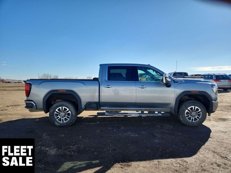 2024-gmc-sierra-2500hd-image-8