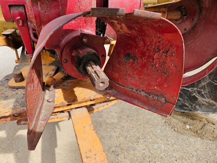 minneapolis-moline-z-image-17