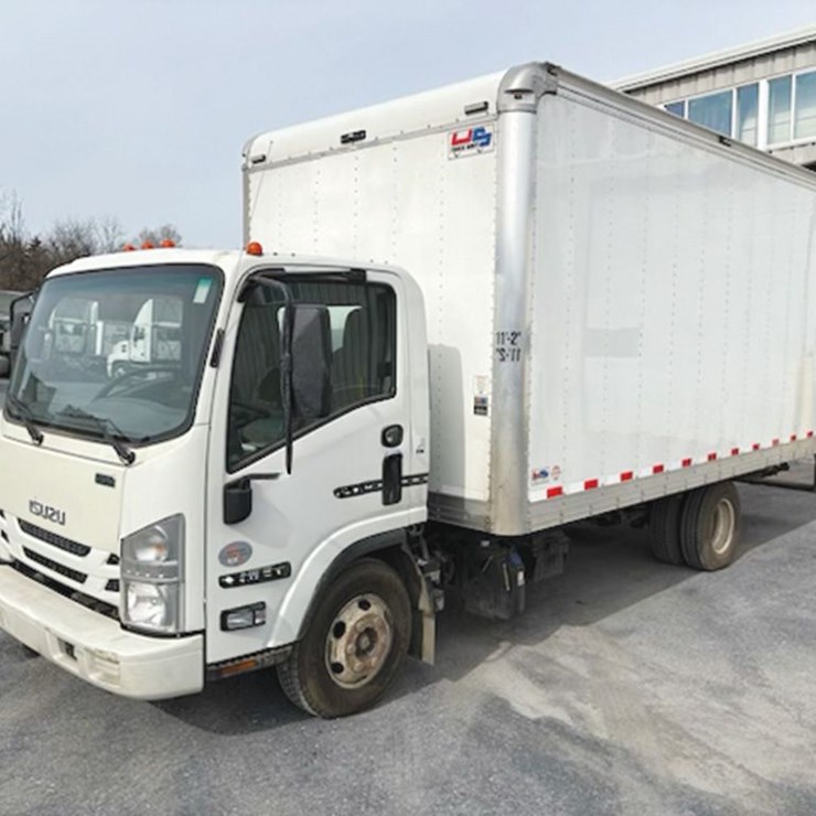 2023 ISUZU NPR HD