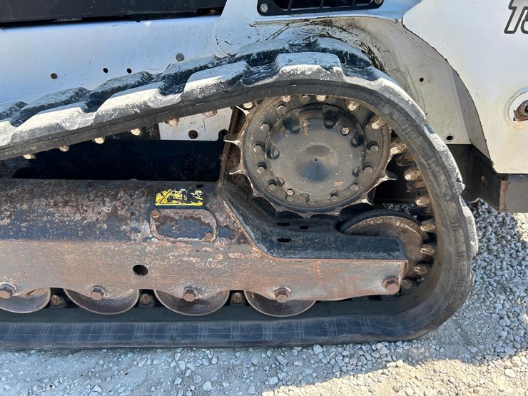 2020-bobcat-t595-image-18