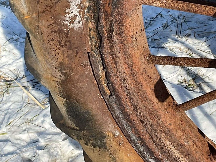 1938-fordson-all-around-image-12