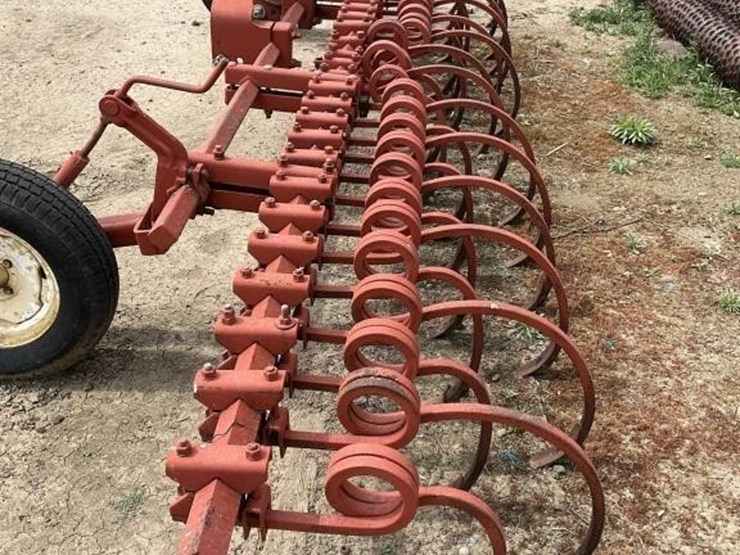 allis-chalmers-18'-3-pt-springtooth-chisel-image-4