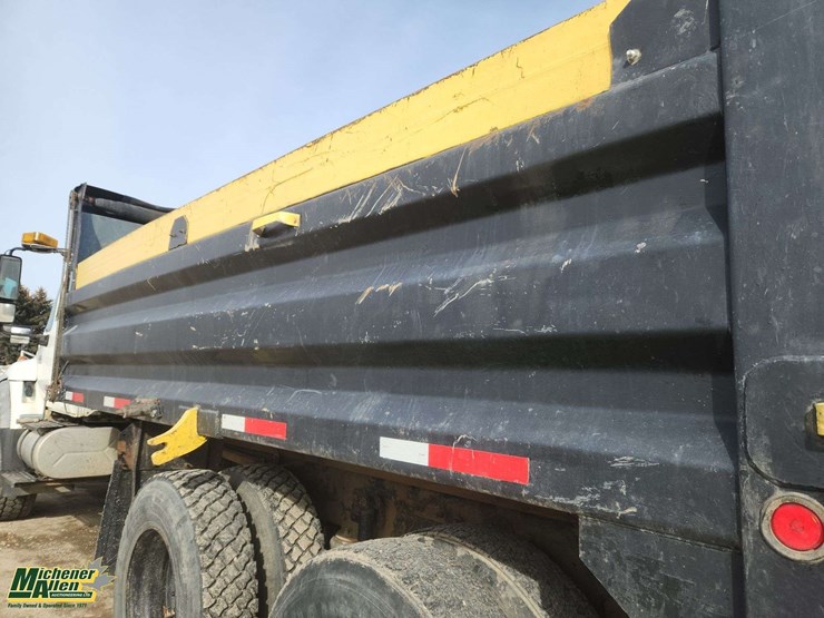 2006-international-workstar-7500-image-39