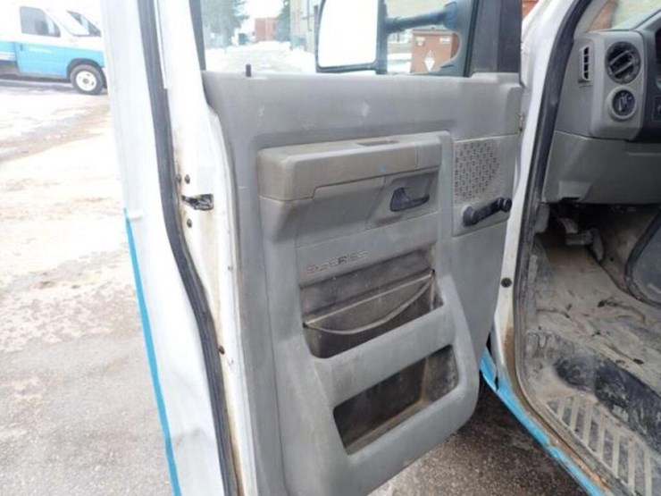 2009-ford-e450-image-19