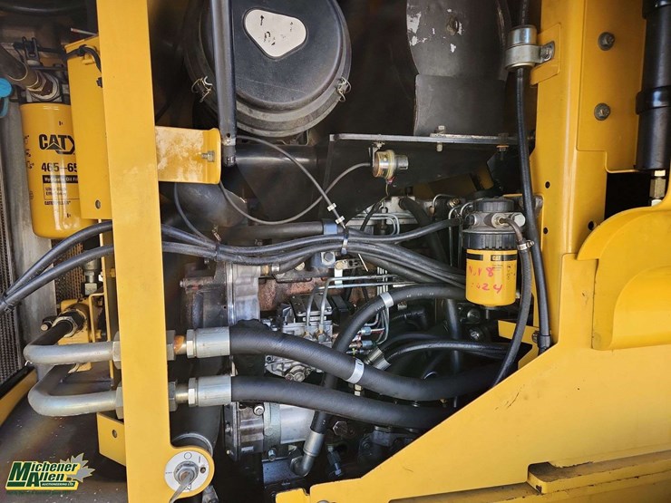 2005-caterpillar-924g-image-26