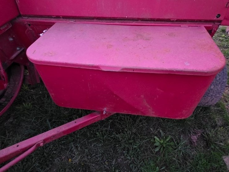 new-holland-315-image-13