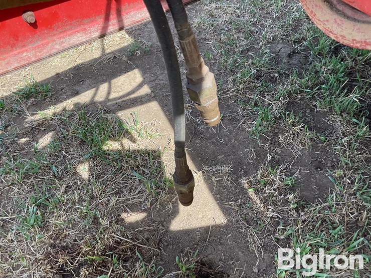 new-holland-195-image-15